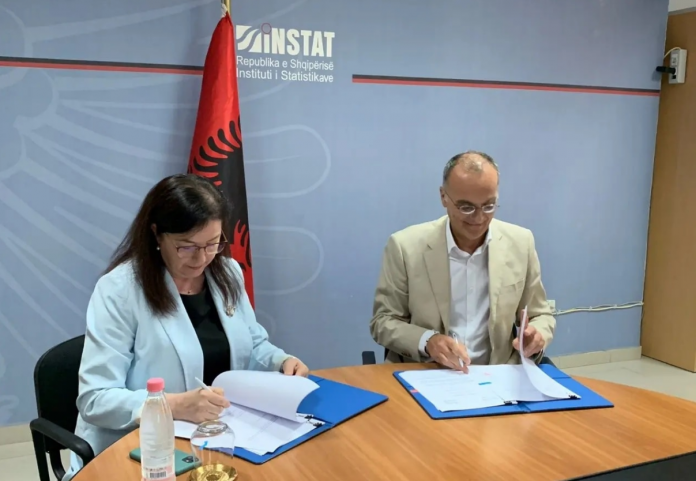 The MoU signing of the agreement between UNICEF and INSTAT